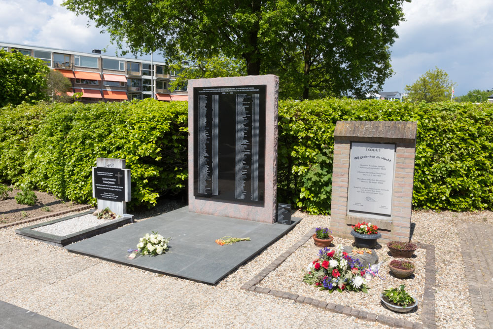 Memorial Names of War Victims Huissen #3