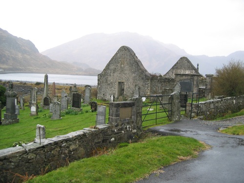 Commonwealth War Graves Clachan Duich Burial Ground