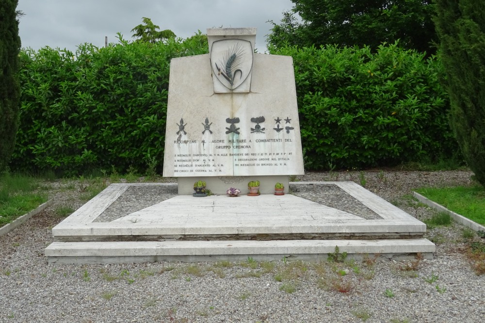 Italiaanse Militaire Begraafplaats en Oorlogsmonument Camerlona #4