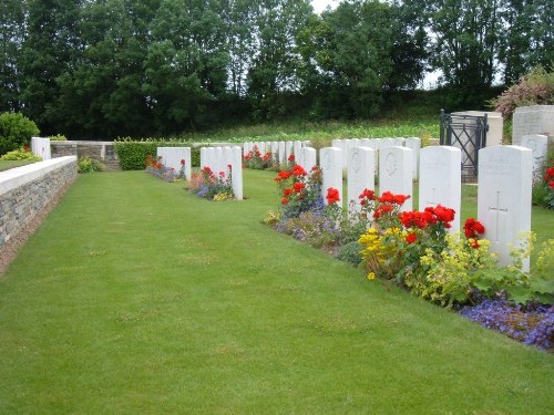 Commonwealth War Cemetery Drummond #1