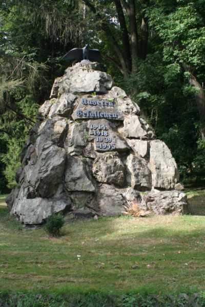 War Memorial Meisdorf #1