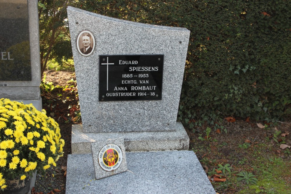 Belgian Graves Veterans Temse #1