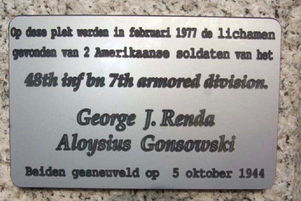 Monument Renda and Gonsowski #1