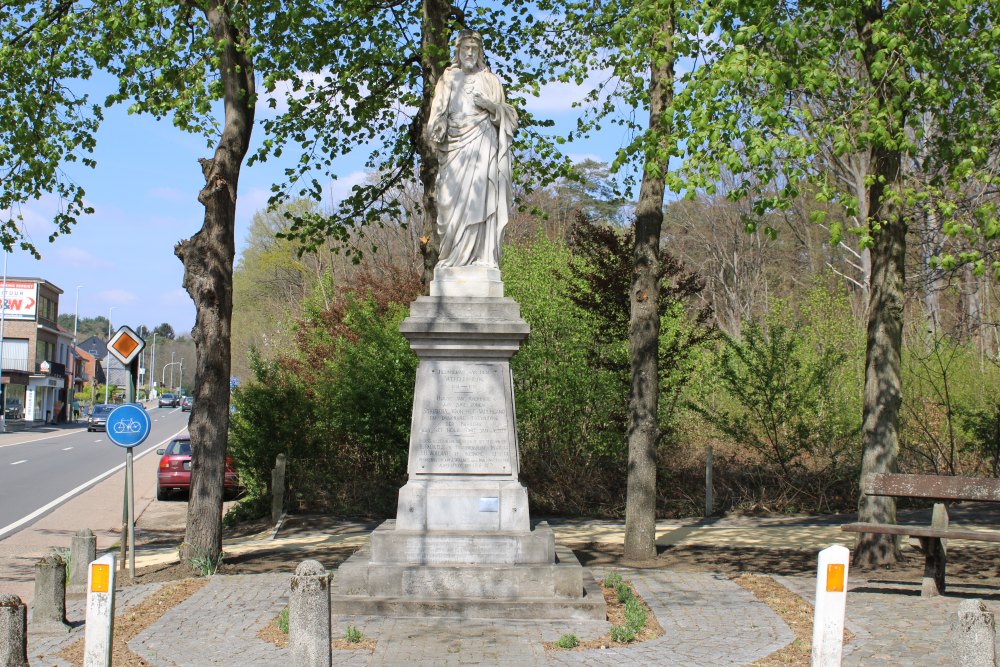 Oorlogsmonument - Heilig Hartbeeld Averbode