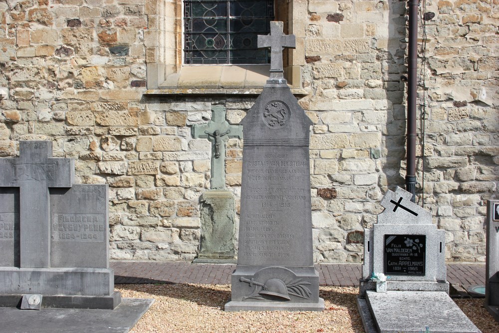 Belgian War Graves Sint-Kwintens-Lennik #1