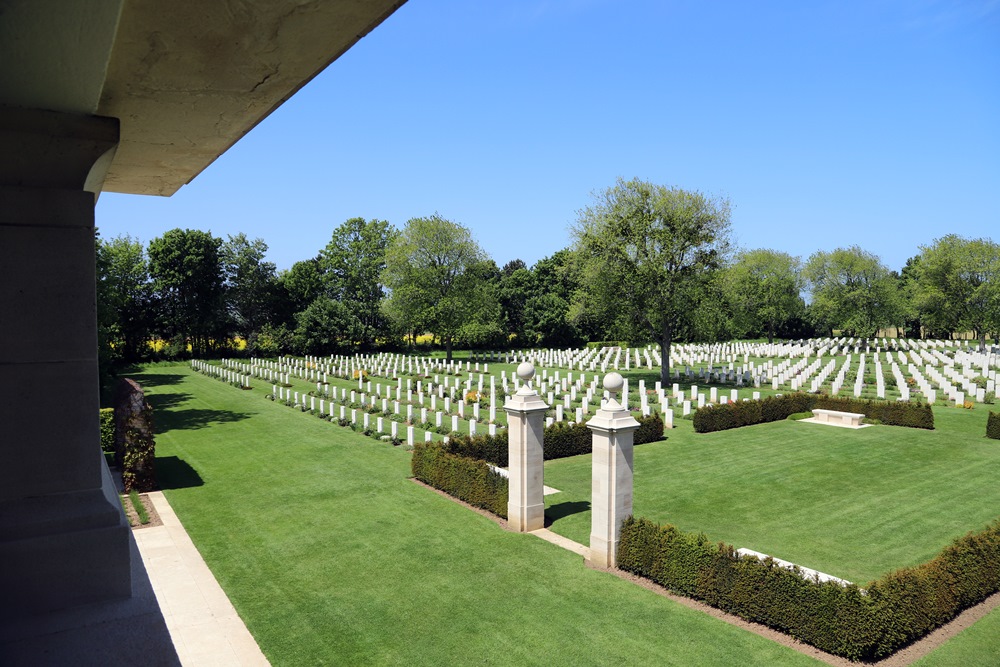 Canadese Oorlogsbegraafplaats Beny-sur-mer #1