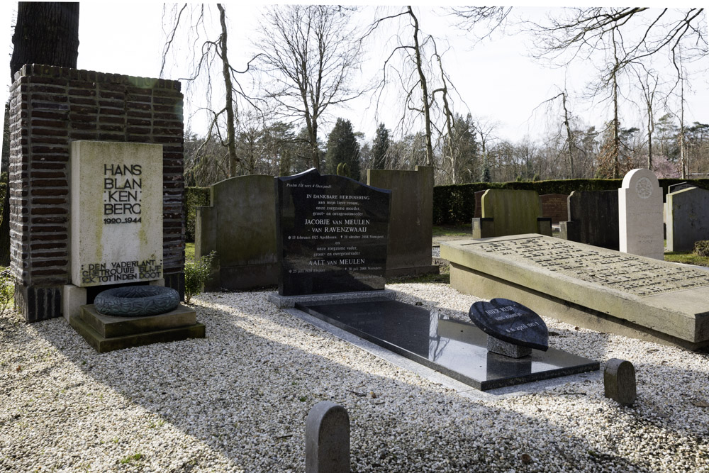 Dutch War Graves Elspeet #2