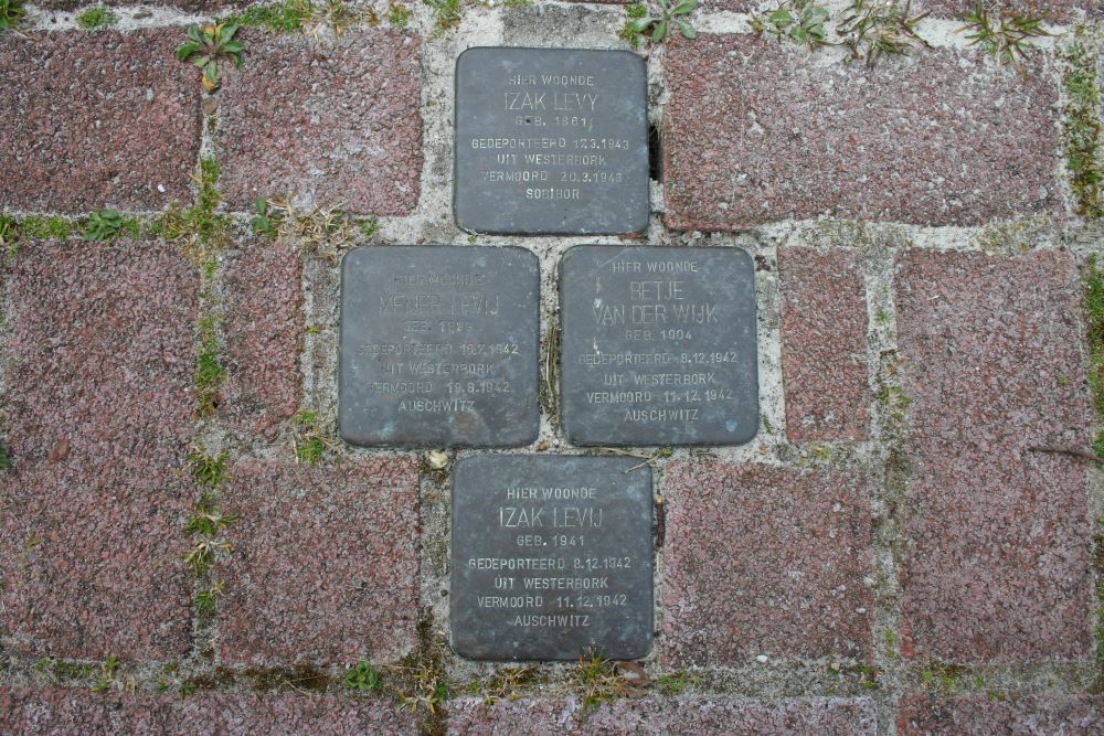 Stolpersteine Midwolderweg 11