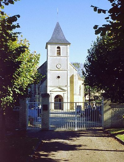 Commonwealth War Grave Bavent #1