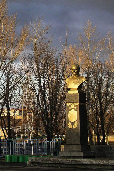 Monument Nikolai Goryushkin #1