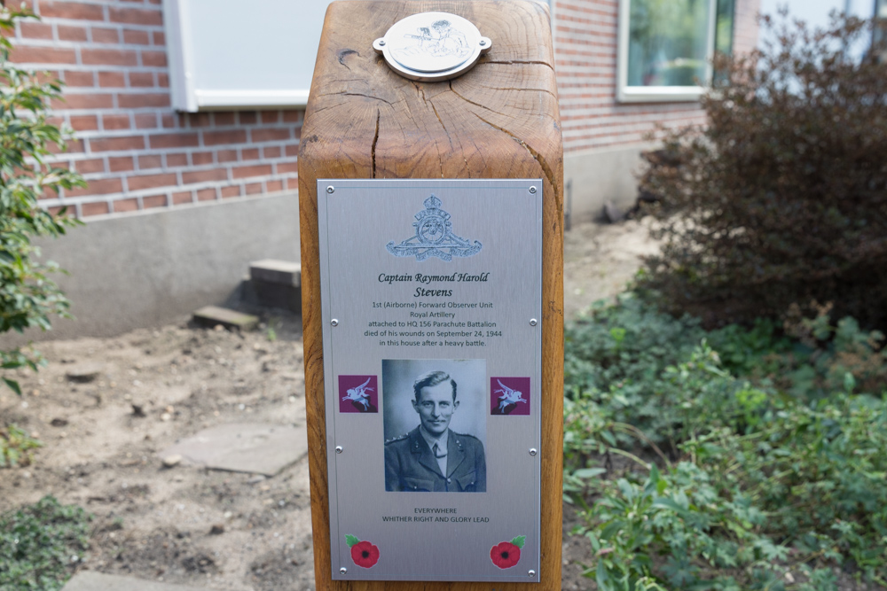 Monument Captain Raymond Harold Stevens