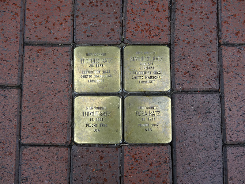 Stolpersteine Groner Strae 9