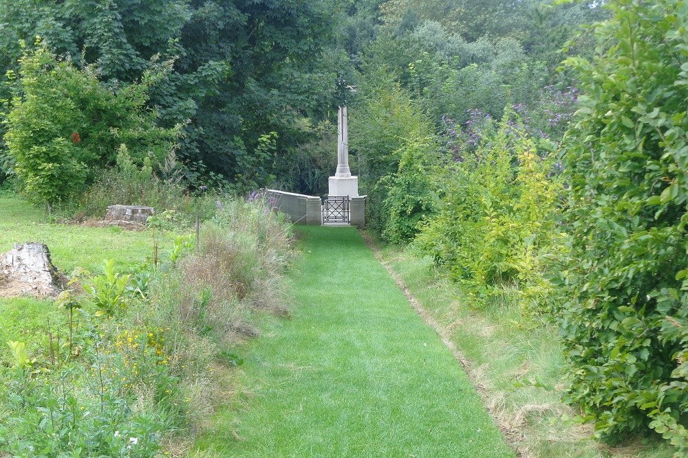 Commonwealth War Cemetery Authuille #4