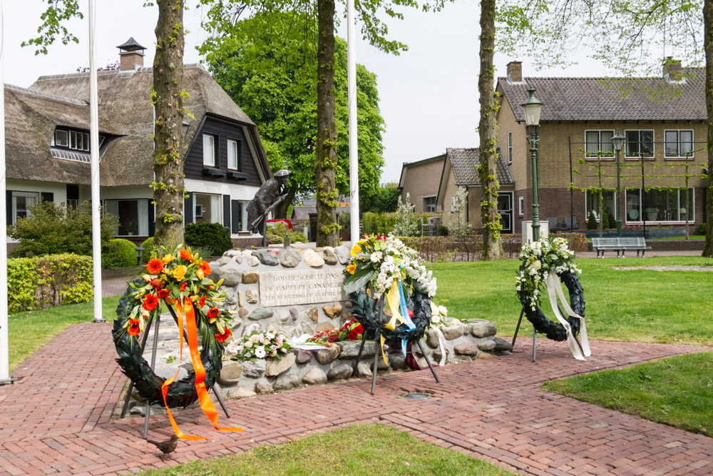 Bevrijdingsmonument Garderen #2