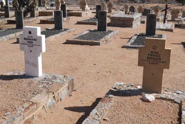 Duitse Oorlogsgraven Aus Military Cemetery