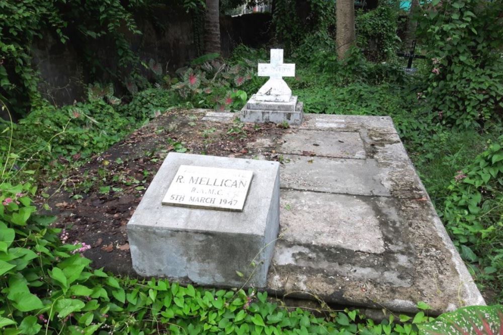 Commonwealth War Grave Moulmein Roman Catholic Cemetery #1