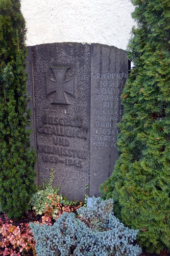 War Memorial Nehren #2