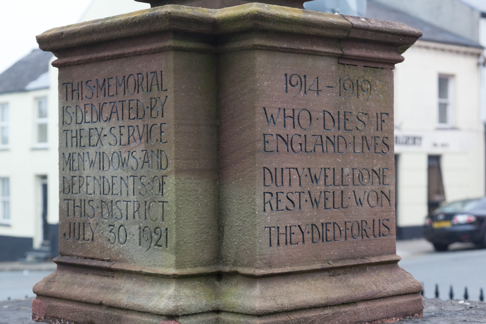 Oorlogsmonument Pembroke Dock #2