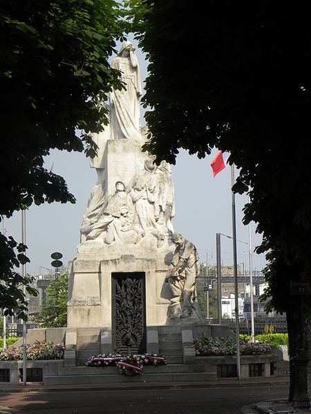 Oorlogsmonument Levallois-Perret #1