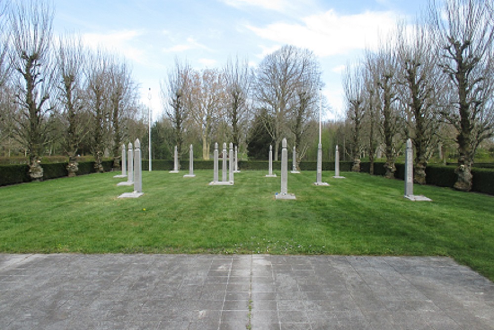Nederlandse Oorlogsgraven Noorder Begraafplaats Leeuwarden
