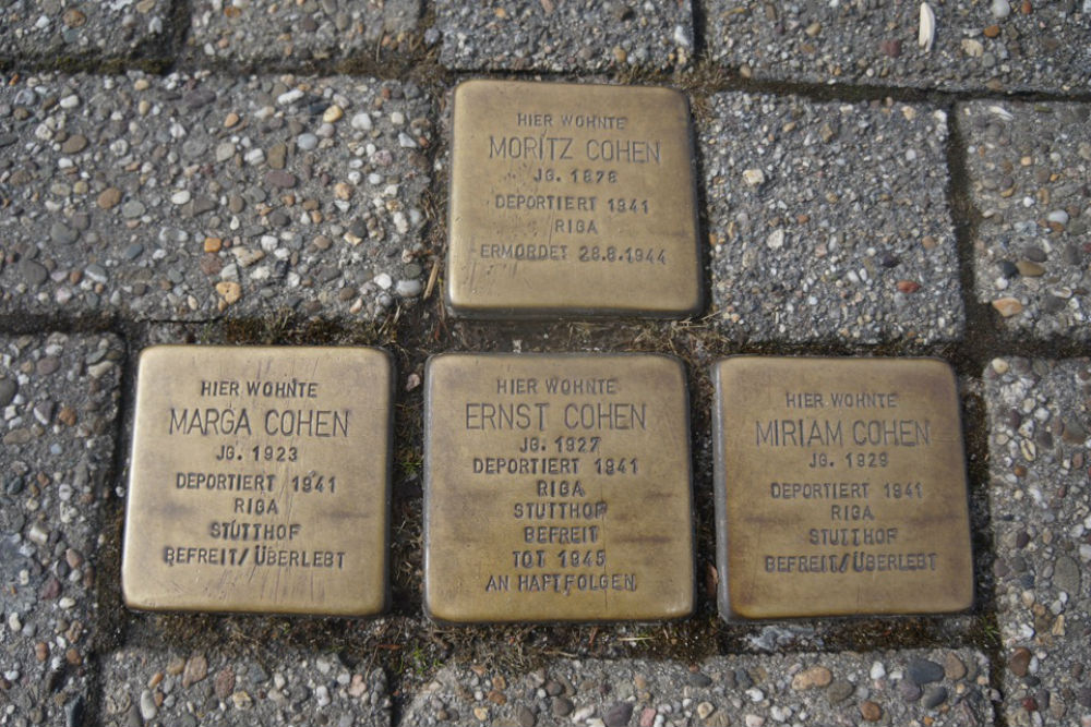 Stumbling Stones Markt #1