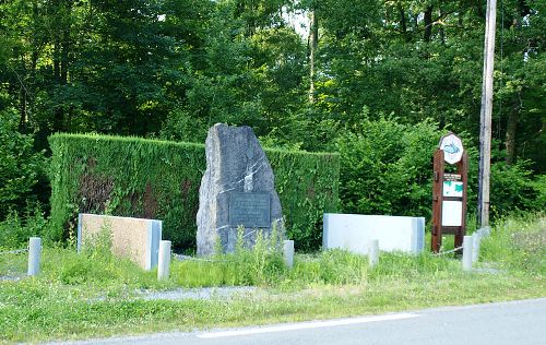 Monument 1e Régiment de Hussards