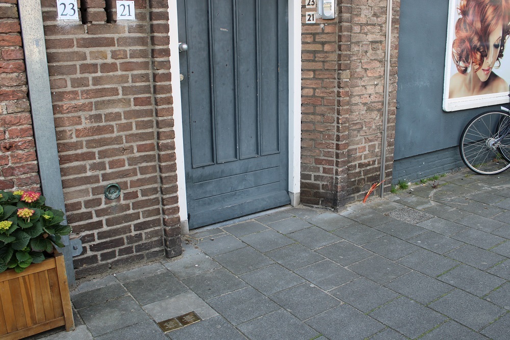 Stolpersteine Koninginnelaan 23 #4