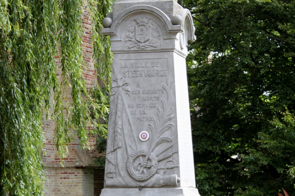 Oorlogsmonument Steenvoorde #3