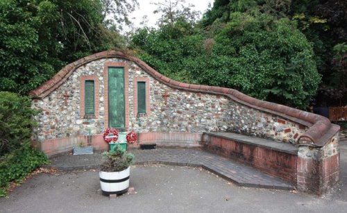 Oorlogsmonument St. Cuthbert Church #1