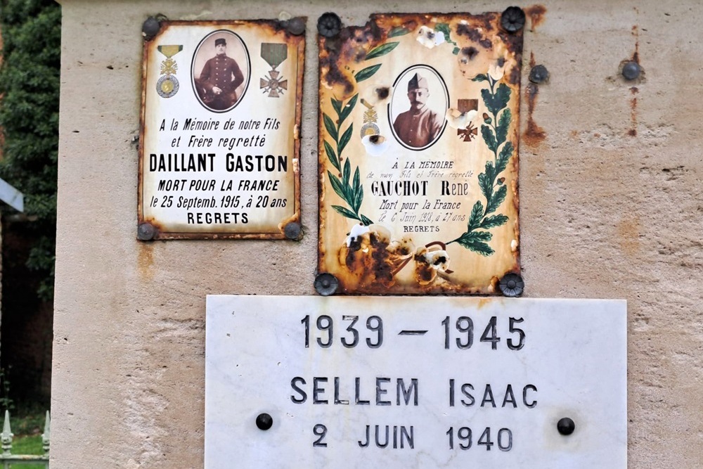 War Memorial Vallières #3