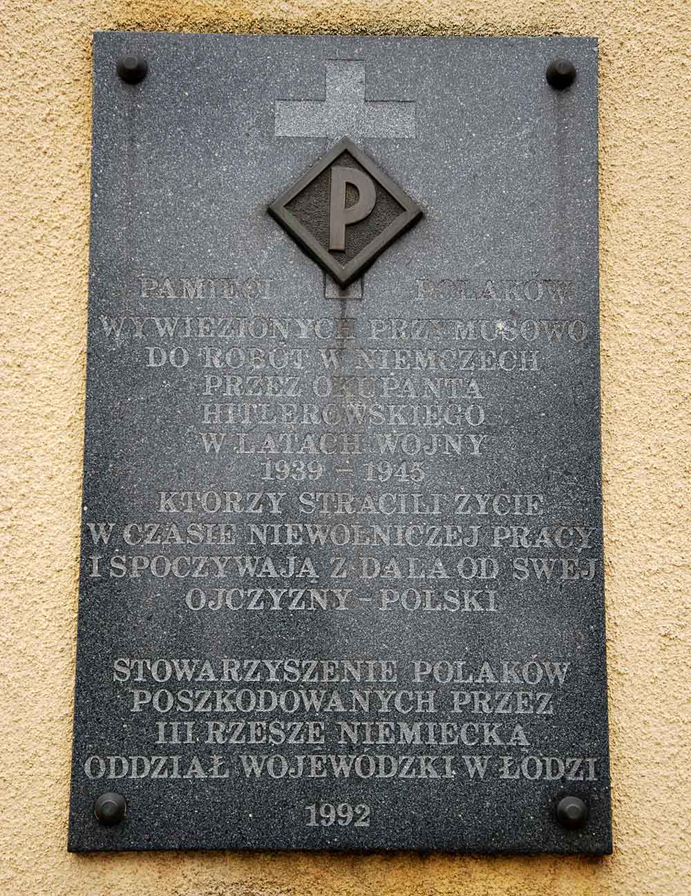 Memorials Cmentarz Doly