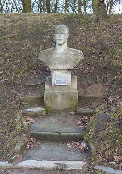 Monument Held van de Sovjet-Unie Georgij Gerasimovich