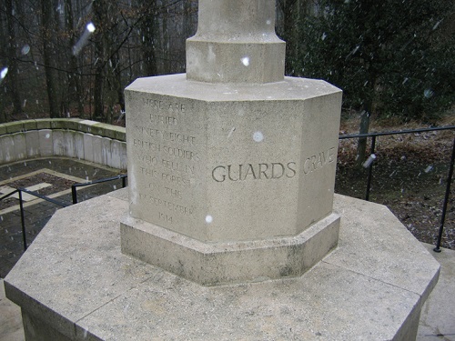Oorlogsbegraafplaats van het Gemenebest Guards Grave #1
