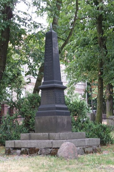 War Memorial Biesdorf #1