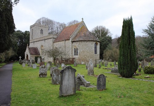 Oorlogsgraven van het Gemenebest St Peter and St Paul Churchyard