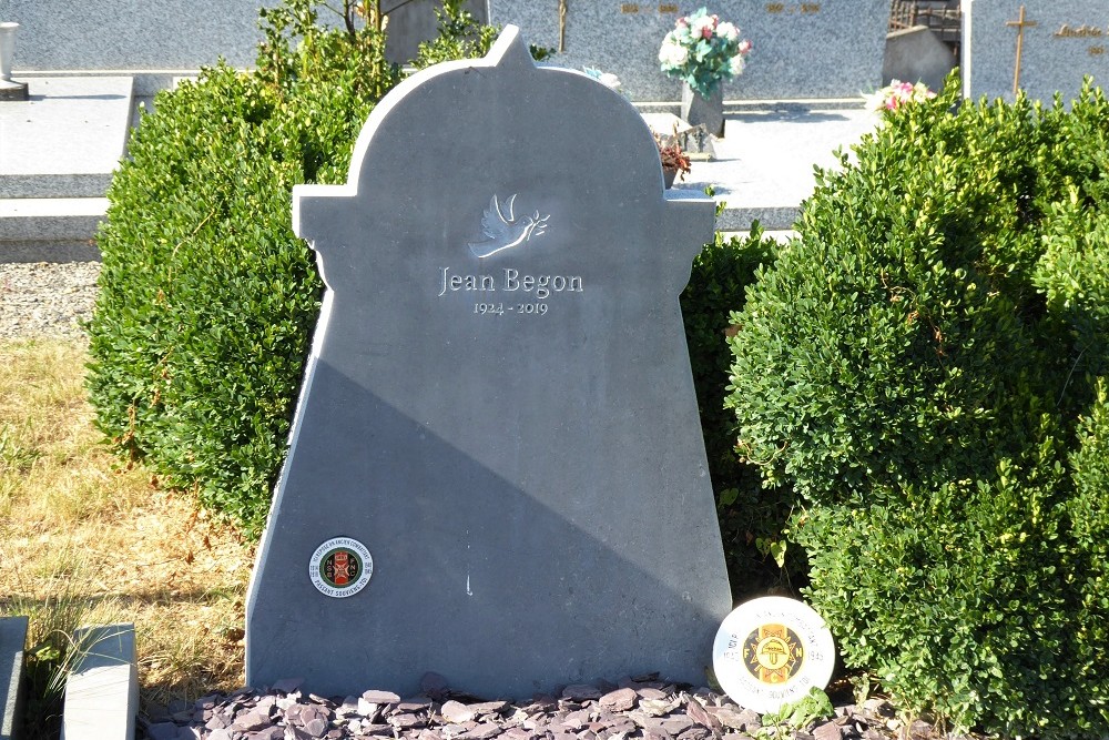 Belgian Graves Veterans Marenne #3