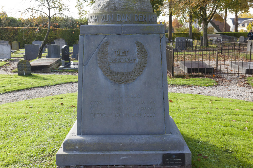 Grafmonument Piet de Springer Nederlands Hervormde Begraafplaats Langbroek #3