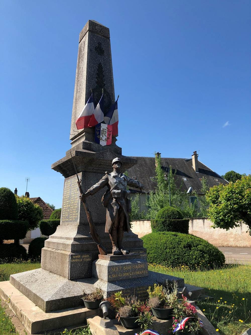 Oorlogsmonument Scey-Sur-Sane-Et-Saint-Albin #5