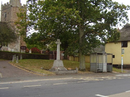 Oorlogsmonument Newton Poppleford #1