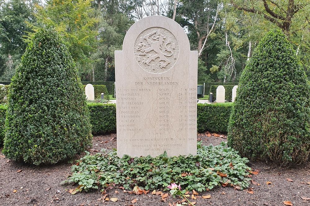 Dutch War Cemetery Grebbeberg #5