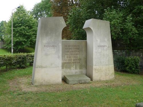 War Memorial Lohmen #3