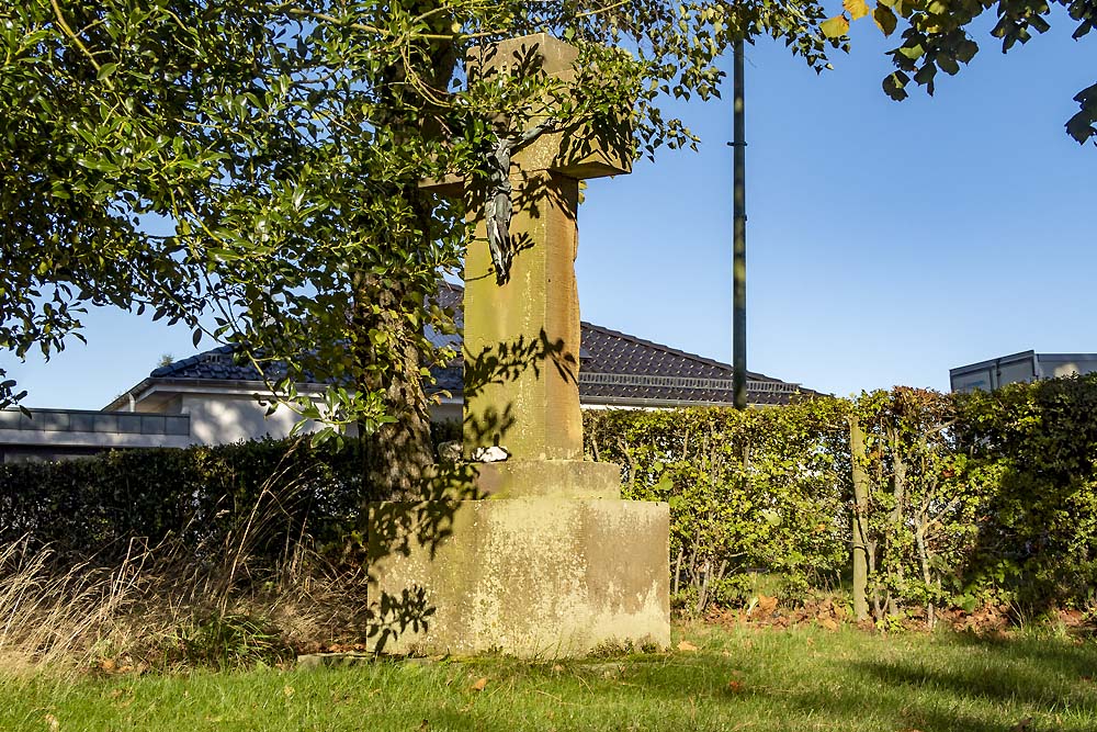 Memorial Cross Cemetery Grohau #1