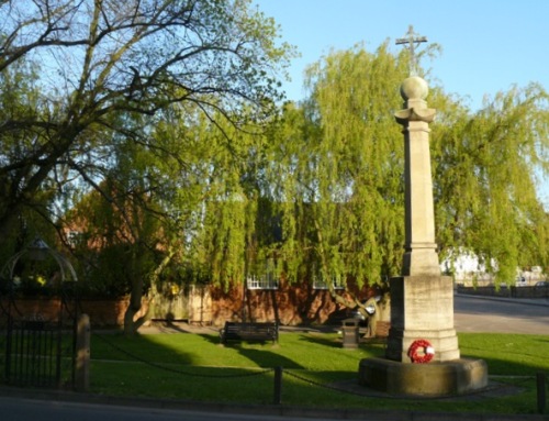 Oorlogsmonument East Leake #1