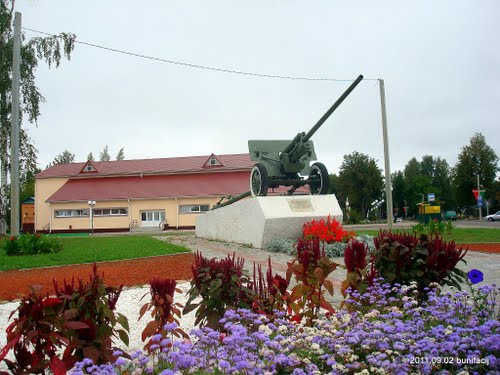 Bevrijdingsmonument (ZIS-2 57mm Kanon) Rasony