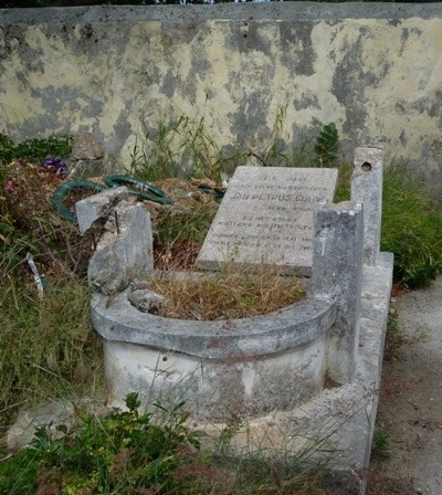 Dutch War Grave Protestant Cemetery Willemstad #2