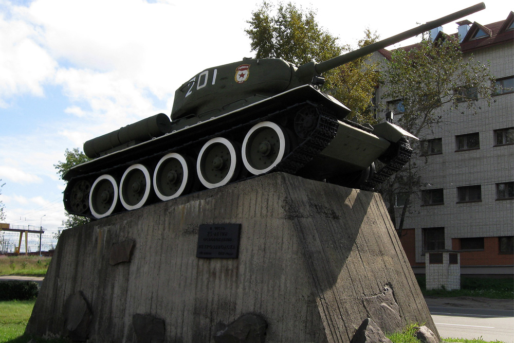 Bevrijdingsmonument (T-34/85 Tank)