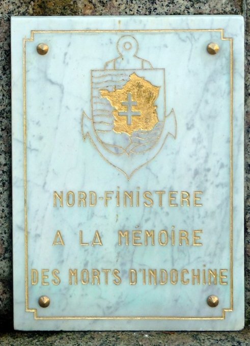 Oorlogsmonument Cimetière Kerfautras #2