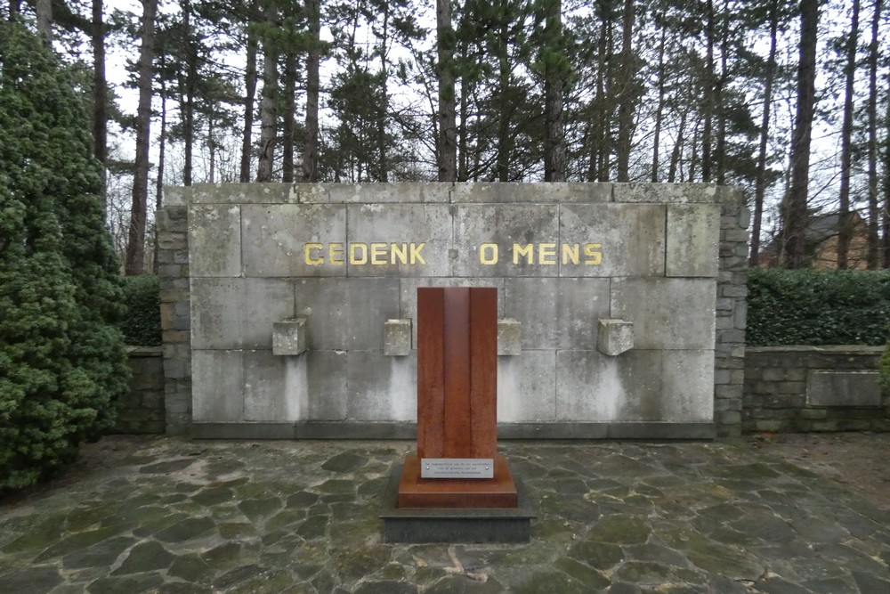 Memorial Complex Wetteren #1