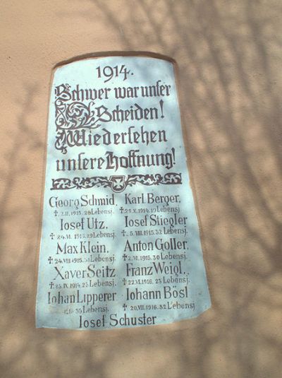 Oorlogsmonument Kerk Velburg #1