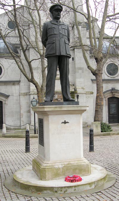 Statue Sir Arthur Harris #1